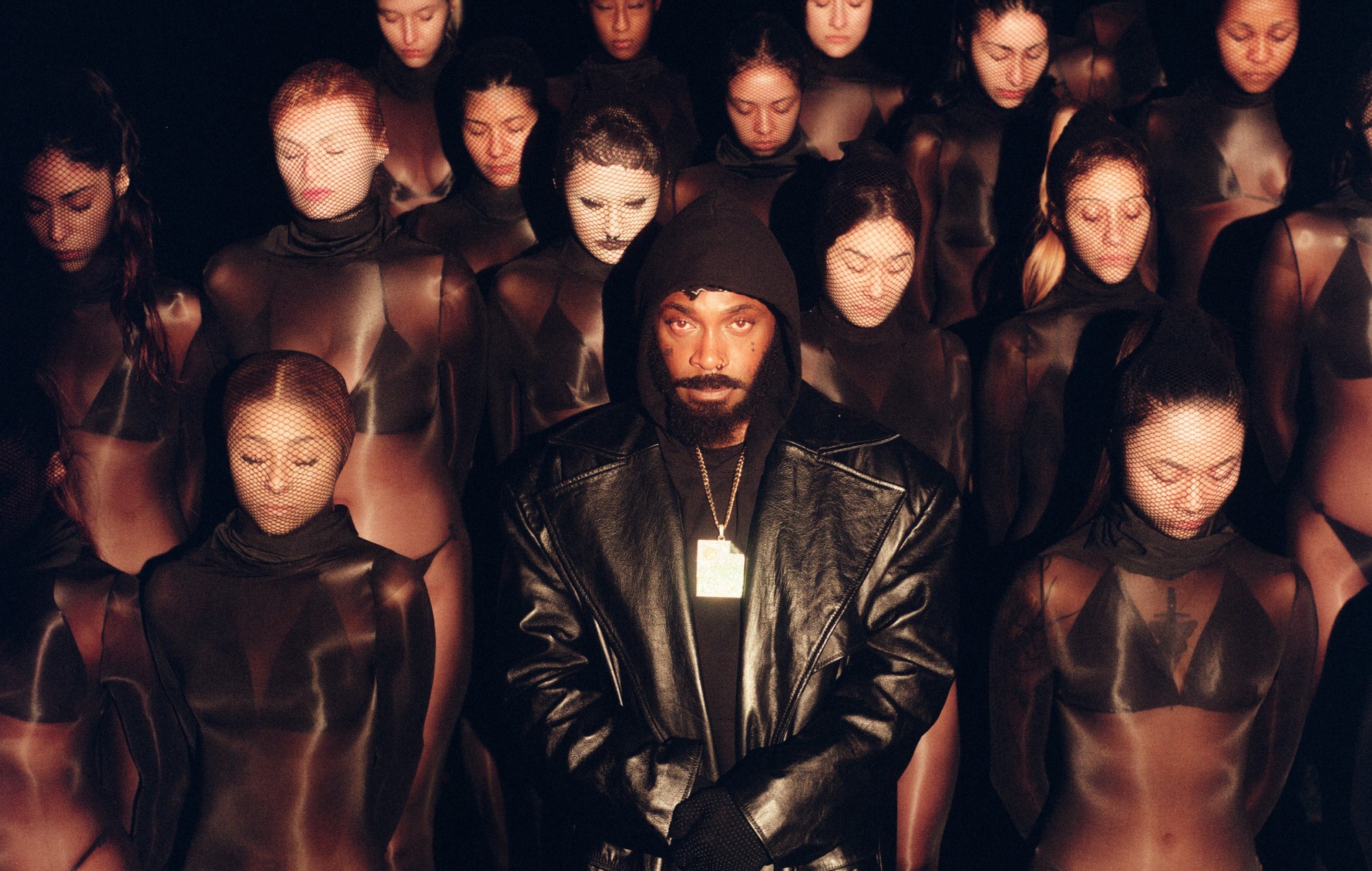 le plus grand provocateur du hip-hop se présente sous une forme féroce mais stéréotypée