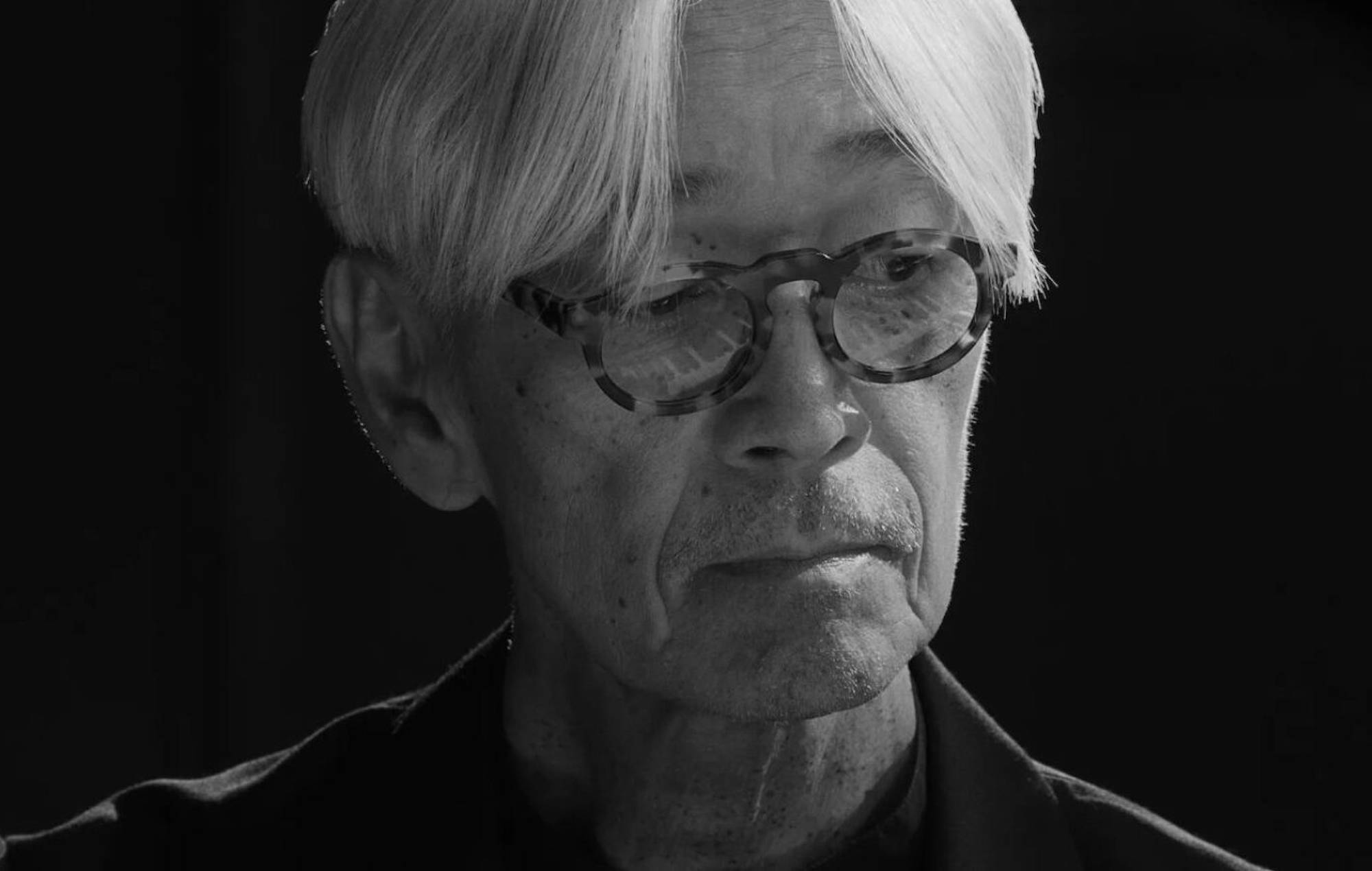 Annonce de l'autobiographie de Ryuichi Sakamoto "La musique vous libère : un mémoire"