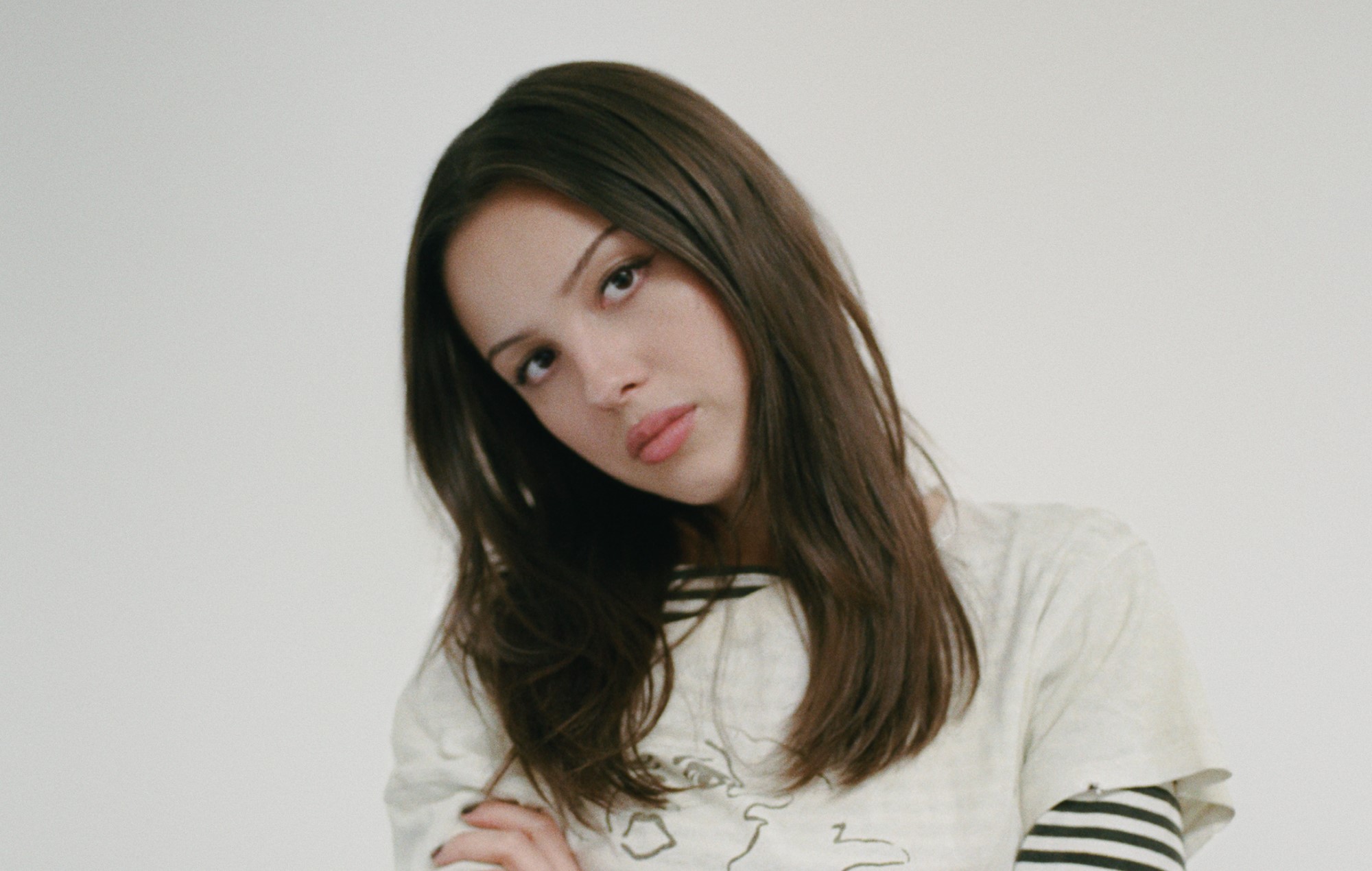 Olivia Rodrigo – Critique de « You Seem Pretty Sad For A Girl So In Love » : une odyssée cinématographique douce-amère d'un talent générationnel