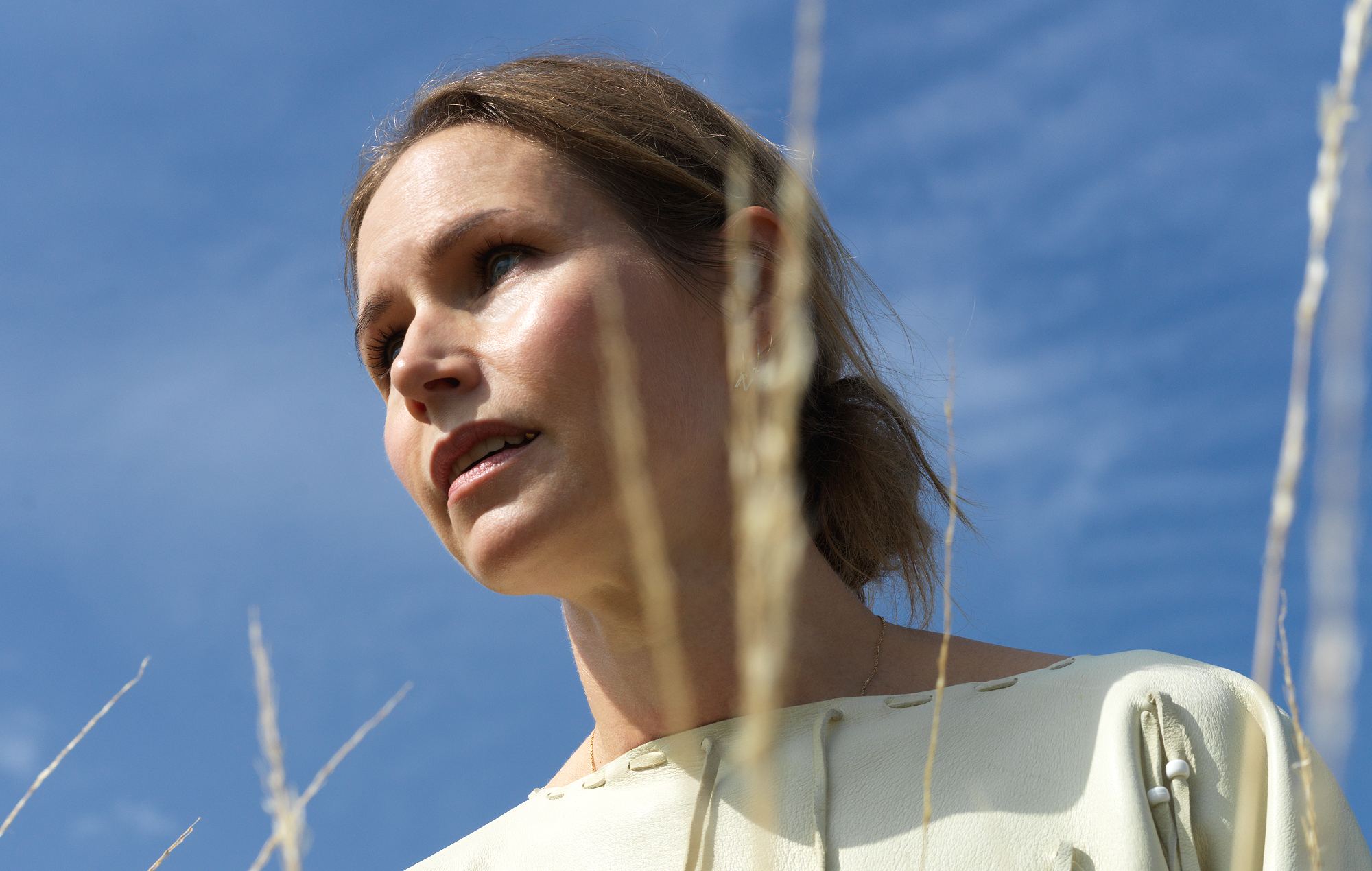 Nina Persson des Cardigans parle de la nostalgie des années 90, de la vie éternelle de "Lovefool" et des chances de sortie de nouveau matériel