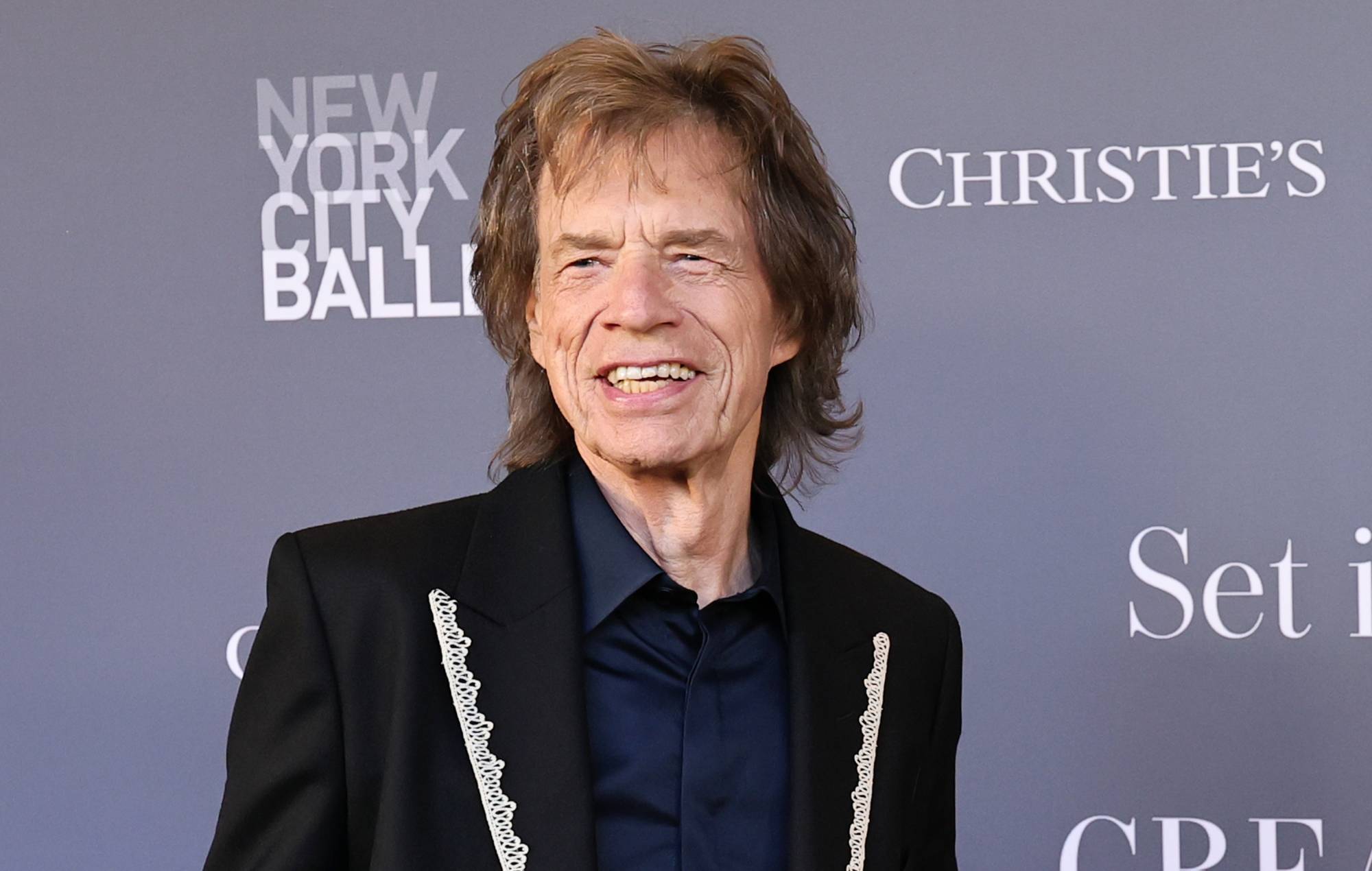 Mick Jagger admet que l'idée d'un biopic sur les Rolling Stones "l'intéresse"