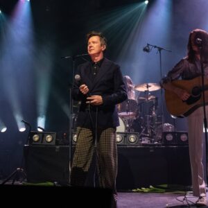 Regardez Rick Astley rejoindre Blossoms pour « Joke About Divorce » à Tramlines