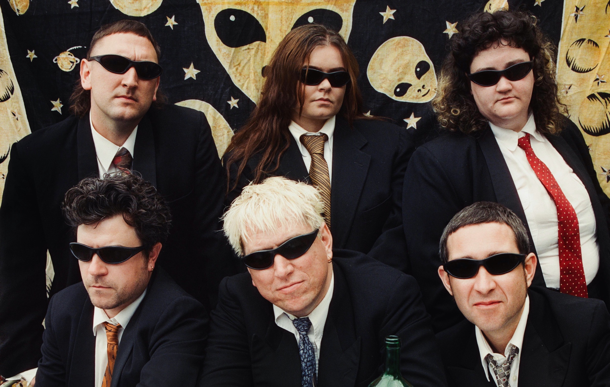 The Mary Wallopers sur « Irish expression » et leur nouvel album « plus heavy » « Paddywhackery » : « Si les Anglais savaient ce qui s'est passé, ils ne marcheraient pas si vite avec les croix de Saint-Georges »