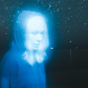 Phoebe Bridgers – Critique de « Lost Weekend » : la poète lauréate du prix indépendant revient avec un opus stupéfiant, étrange et émouvant