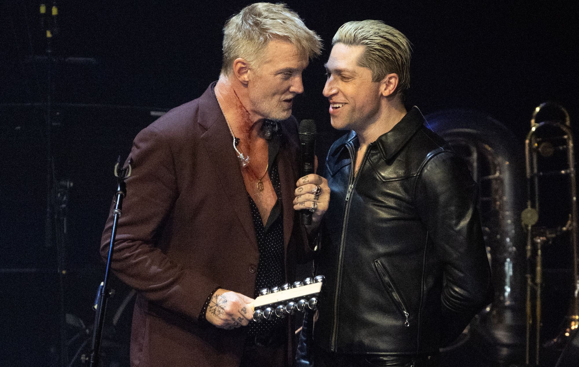Josh Homme et Michael Shuman de Queens of the Stone Age se produisent sur scène lors de l'enregistrement de la 51e saison d'Austin City Limits (Photo de Rick Kern/Getty Images)
