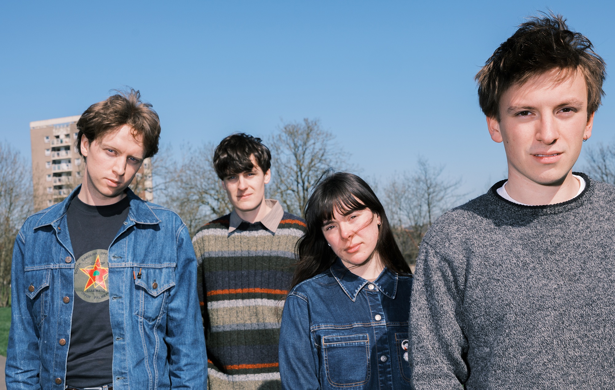 Westside Cowboy – Critique de « It Goes On » : les nouveaux guitaristes de Manchester mettent un bras autour de votre épaule