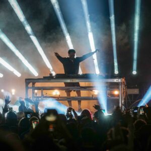 La nouvelle application « Letterboxd for clubbing » vous permet d'évaluer les DJ après une soirée