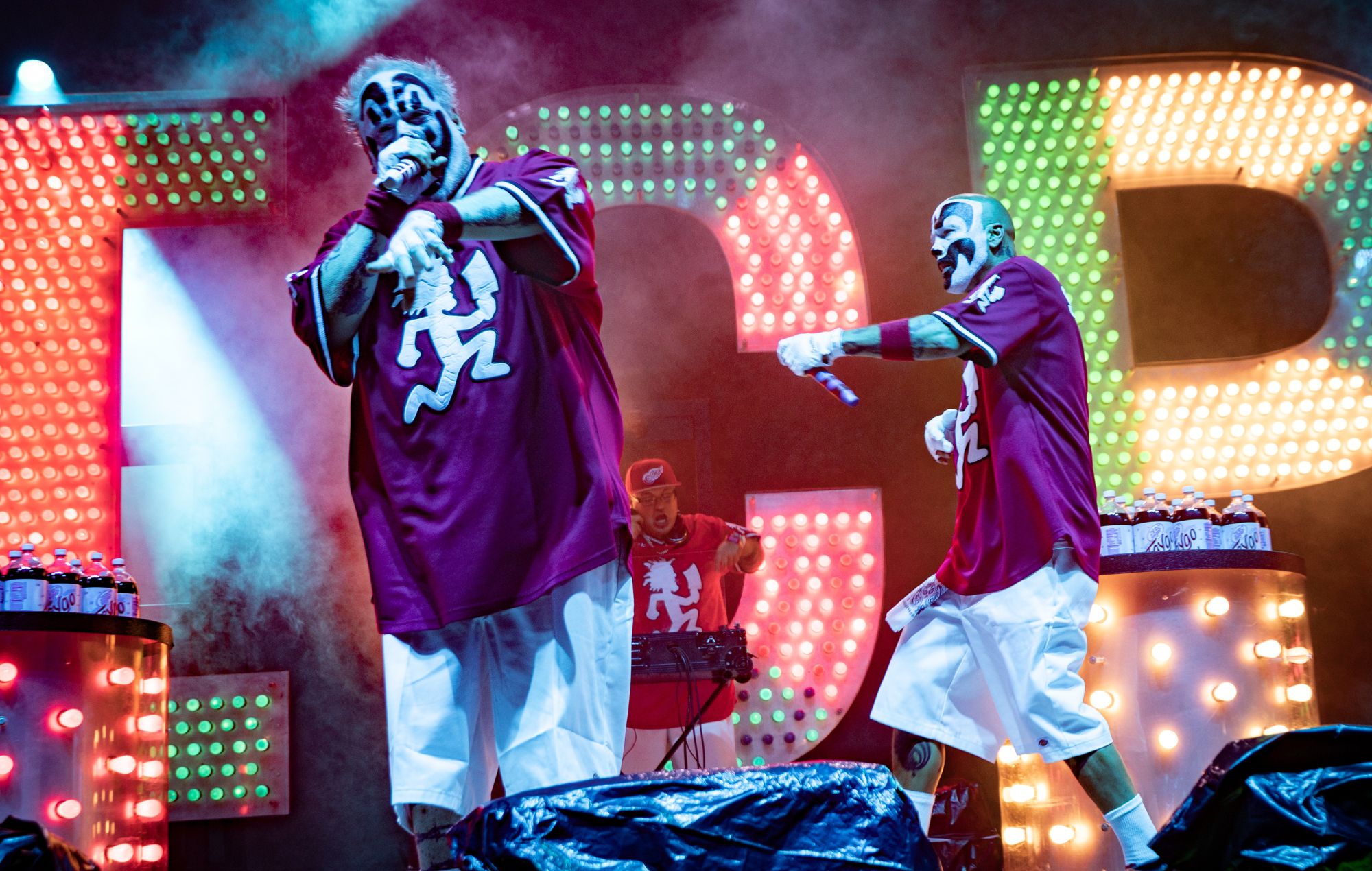 La police saisit des centaines de livres de drogue et procède à trois arrestations lors du rassemblement des Juggalos
