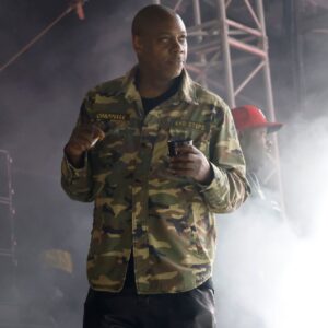 Les images montrent Dave Chappelle protestant contre l'interruption du set des Fugees lors de Diaspora Calling de Lauryn Hill ! festival : « Vous foutez en l'air l'histoire »