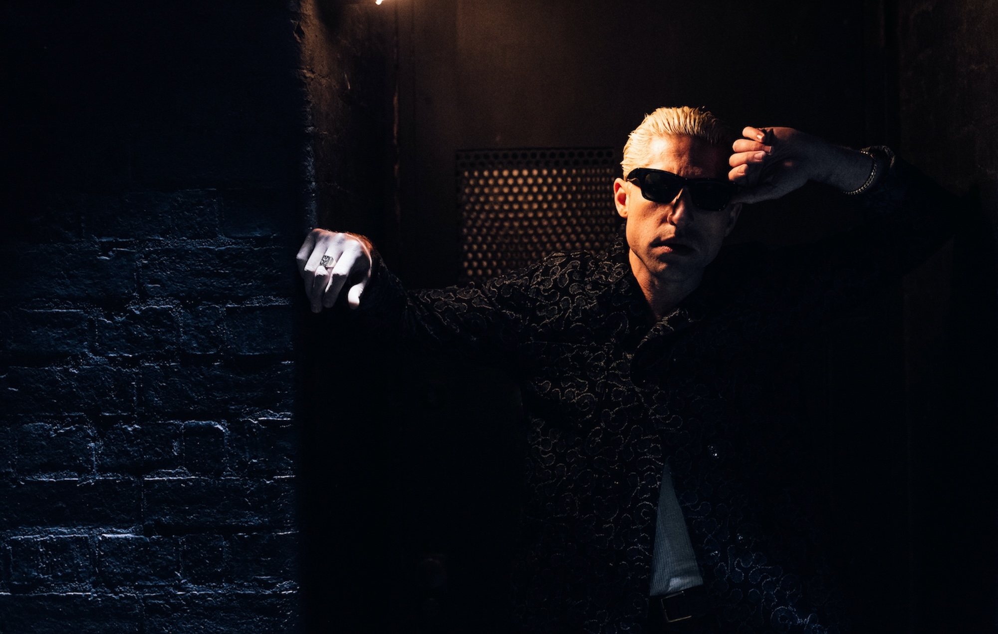 Michael Shuman de GLU sur le nouvel EP "Pony Boy", les projets d'album et pourquoi Queens Of A Stone Age ne fera pas la une des stades