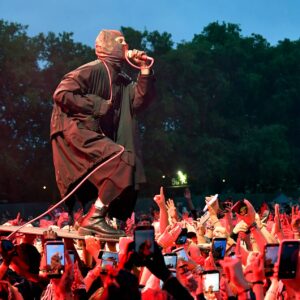 Regardez Twenty One Pilots faire ses débuts en direct avec « Robot Voices » et reprendre les Beatles, Radiohead et The White Stripes à All Points East 2026