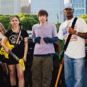 Turnstile annonce l'album surprise réinventé « Never Enough » « Versions » avec Elton John, Hayley Williams, Blood Orange, AG Cook et plus