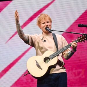 Les groupes et groupes de soutien se retirent de la tournée d'Ed Sheeran suite à la controverse sur la Palestine à Macklemore
