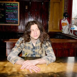 Kurt Vile parle de la collaboration de Fontaines DC, de son cri de Sam Fender et de son hommage à Philadelphie : « C'est comme le rap – j'appelle ma putain de zone ! »