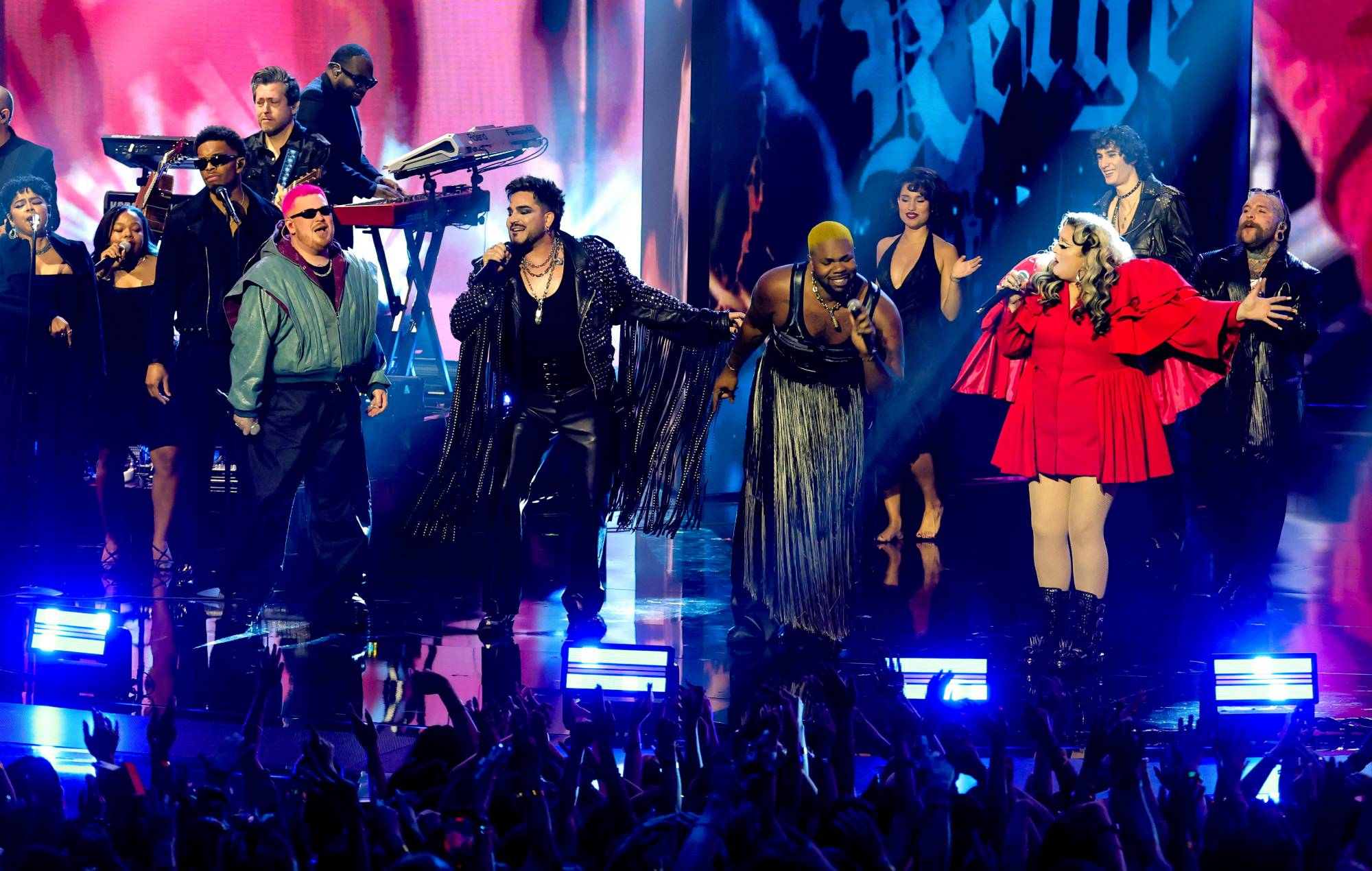 Découvrez la performance hommage de Sombr, RAYE, Adam Lambert et Teddy Swims à George Michael aux VMA