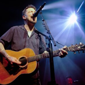 Frank Turner annonce une pause dans sa tournée après les dernières soirées perdues : « Je ne sais vraiment pas quand je rejouerai des concerts »