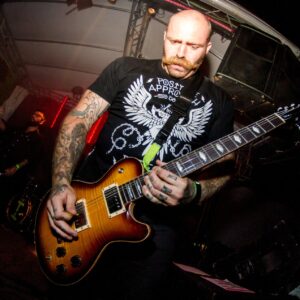 L'ancien guitariste et lutteur professionnel de Every Time I Die, Andy Williams, est décédé à l'âge de 48 ans.