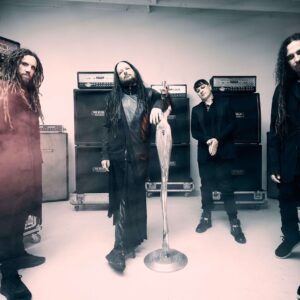On dirait que KoRn vient de terminer l'enregistrement de son nouvel album.