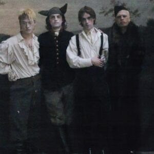 Les art-rockers HMLTD mènent une guerre contre le conformisme : « Instagram détruit la culture plus que nous ne le pensons »