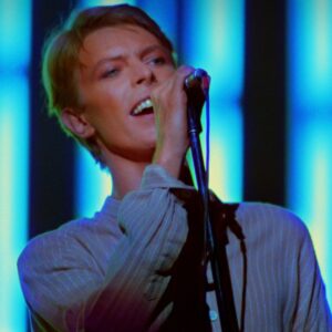 Le légendaire concert inédit de David Bowie en 1978, « Stage », sera présenté dans les arènes en tant qu'« expérience immersive mondiale », réalisé avec Brett Morgen