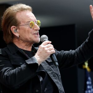 Bono de U2 qualifie les réductions du DOGE d'Elon Musk d'« inadmissibles », affirmant que le Parti républicain a été « détourné »