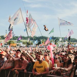 Glastonbury 2027 : les billets d'autocar sont survendus suite à une erreur administrative