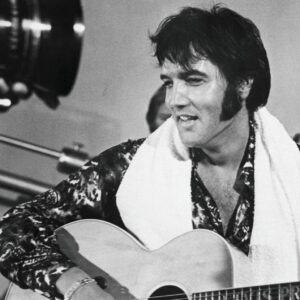 Les ayants droit d'Elvis Presley poursuivent la société d'IA Anthropic pour violation présumée du droit d'auteur de 274 chansons