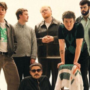 Madra Salach annonce son premier album « Gorta » avec le sinistre single « Ribbon Factory »