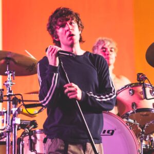 Regardez Turnstile faire ses débuts dans « Saturday Night Live » avec le medley « Birds » et « I Care/Dull »