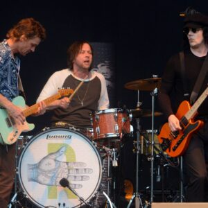 Regardez les Raconteurs se réunir au concert de Jack White à Nashville